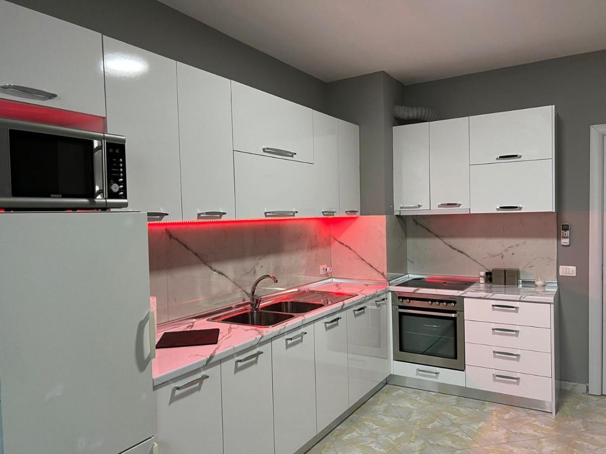 Lift @Vollga With Bbq And Patio Apartment Durres Ngoại thất bức ảnh