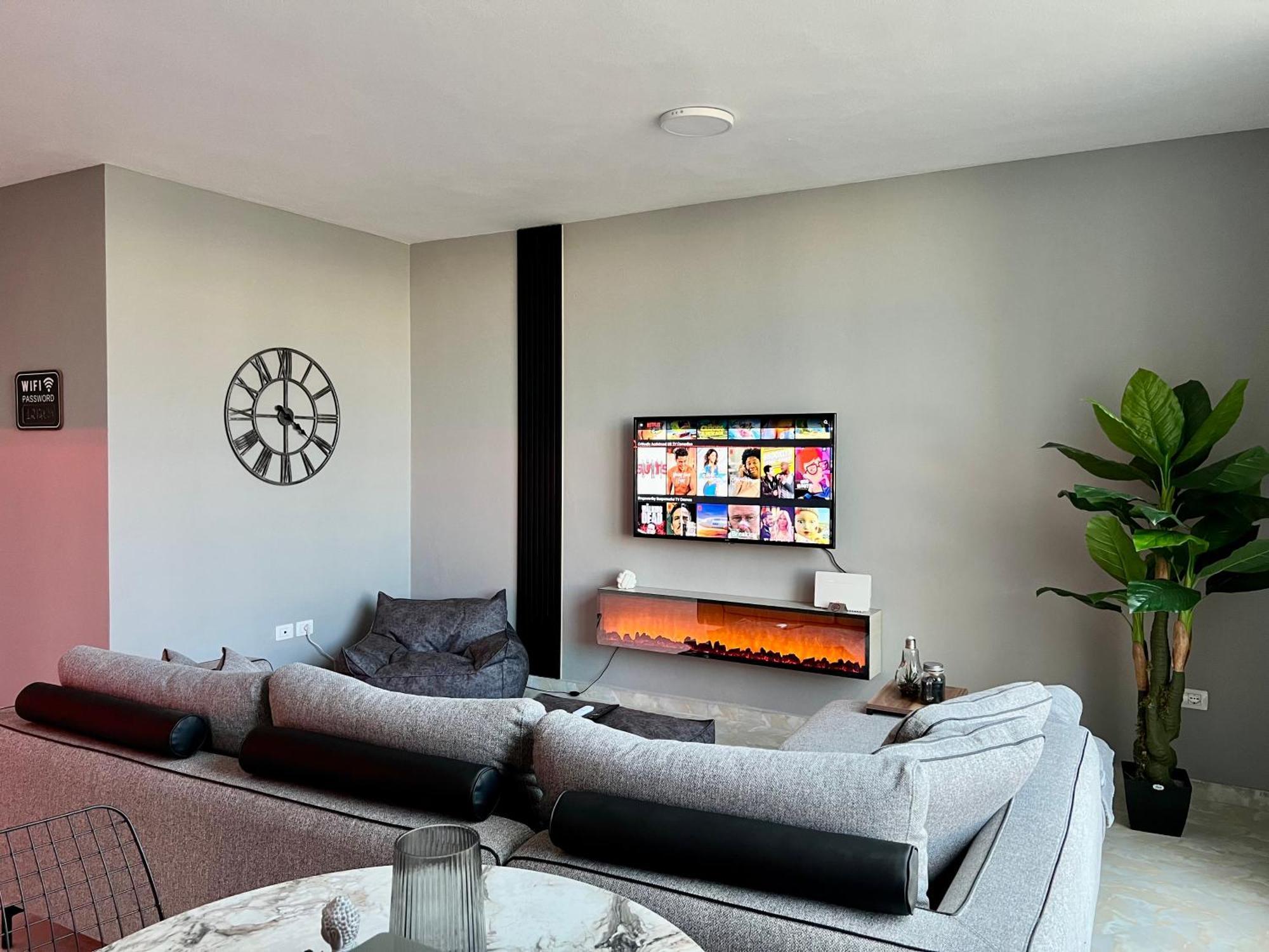 Lift @Vollga With Bbq And Patio Apartment Durres Ngoại thất bức ảnh